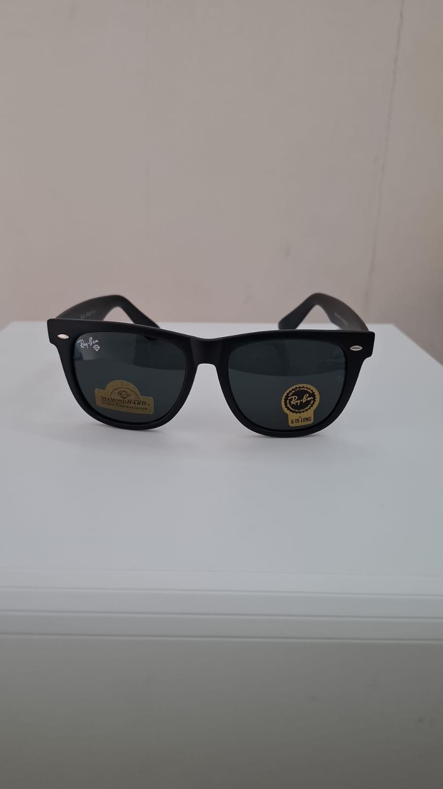 Ray Ban